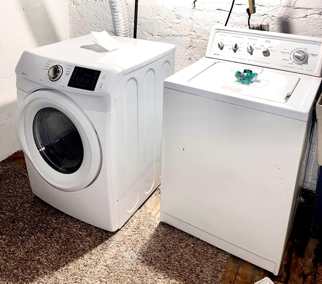 Spacious Home With In-Unit Laundry, Parking, 1Gb Wifi, & Patio Deck Рочестер Экстерьер фото